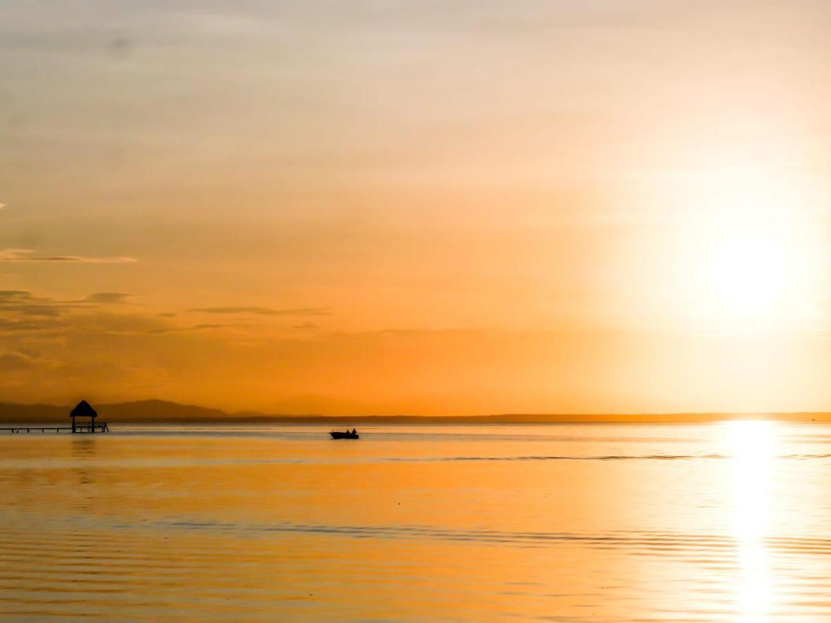 Barrbra Bnb Over The Sea Бокас-дель-Торо Экстерьер фото