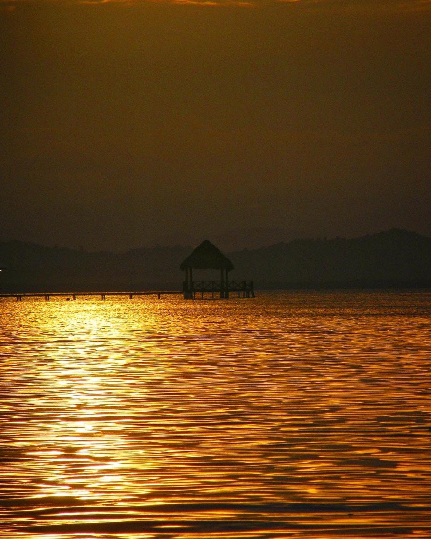 Barrbra Bnb Over The Sea Бокас-дель-Торо Номер фото